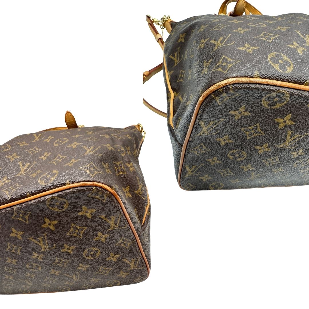 angoli Borsa Palermo GM Louis Vuitton in canvas marrone monogram con finiture in vacchetta naturale e parti metalliche dorate; munita di doppi manici, indossabile a spalla. Completa di dustbag, di lusso, originale, ottime condizioni, usata. 