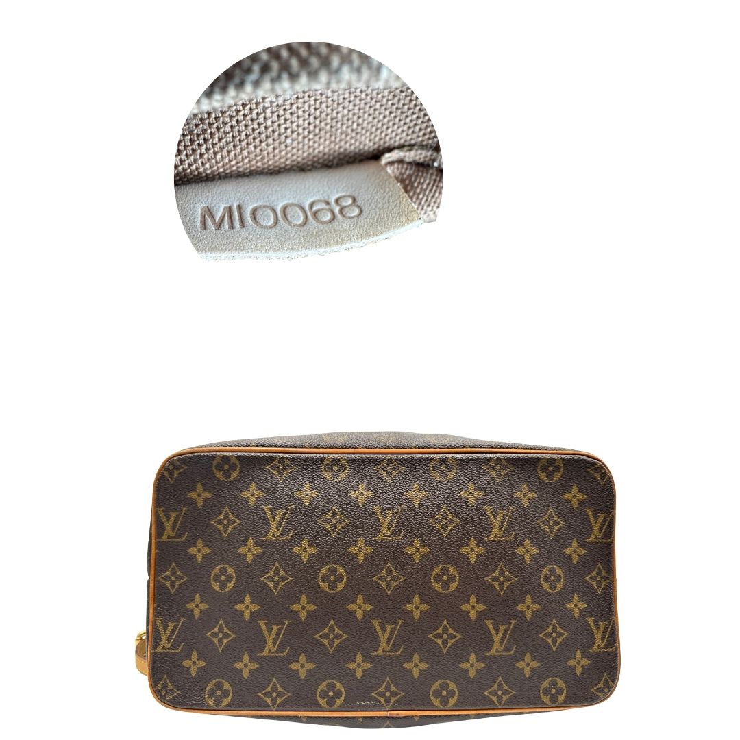 base Borsa Palermo GM Louis Vuitton in canvas marrone monogram con finiture in vacchetta naturale e parti metalliche dorate; munita di doppi manici, indossabile a spalla. Completa di dustbag, di lusso, originale, ottime condizioni, usata.