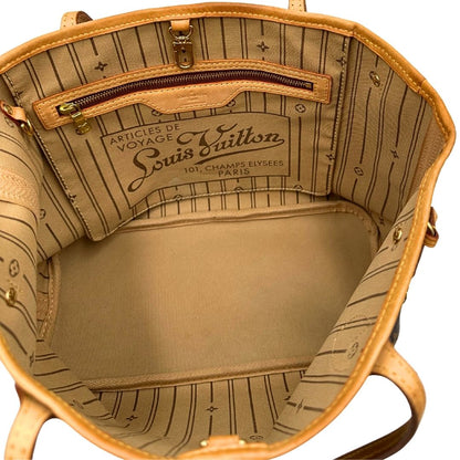 interno Borsa Louis Vuitton in canvas marrone monogram con finiture in vacchetta naturale e parti metalliche dorate; munita di doppi manici, indossabile a spalla. Full set, di lusso, originale, ottime condizioni. 