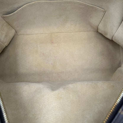 interno Borsa Louis Vuitton in canvas marrone monogram con finiture in vacchetta naturale e parti metalliche dorate; munita di doppi manici. Indossabile a mano, di lusso, originale, ottime condizioni. 