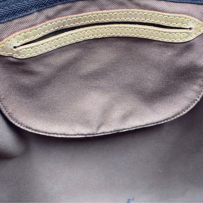 interno Borsa Louis Vuitton in canvas monogram marrone con parti metalliche dorate; munita di doppi manici stondati, da portare a mano. Completa di dustbag, lucchetto e chiavi, di lusso, usato, ottime condizioni. 