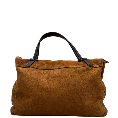 Retro di una borsa Postina M Zanellato in pelle scamosciata color cannella con finiture marroni testa di moro e parti metalliche bronzo; munita di un manico singolo . Completa di dustbag.