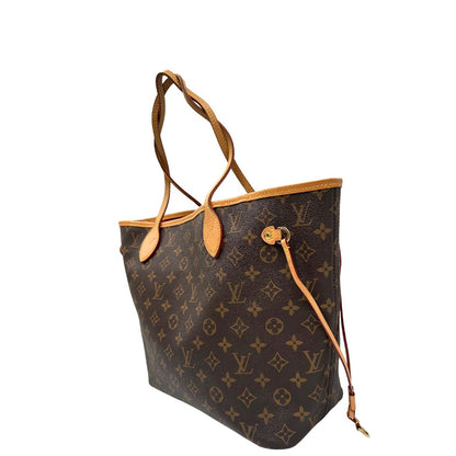 lato Borsa Louis Vuitton Neverfull MM in canvas marrone monogram con finiture in vacchetta naturale e parti metalliche dorate; munita di doppi manici e una pochette estraibile. Indossabile a spalla. Completa di dustbag, di lusso, originale, ottime condizioni. 