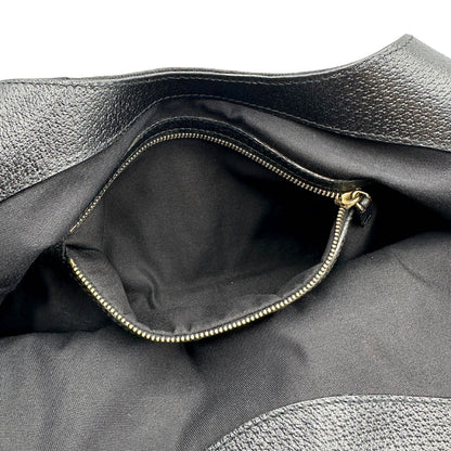 interno Borsa Gucci in tessuto GG nero con finiture in pelle tono su tono e parti metalliche dorate; munita di doppi manici stondati. Completa di dustbag, di lusso, originale, ottime condizioni. 