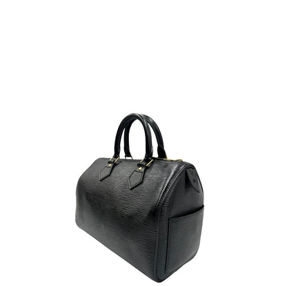 lato Borsa Louis Vuitton in pelle Epi nera con parti metalliche dorate; munito di doppi manici stondati, da portare a mano, di lusso, originale, ottime condizioni, usata. 