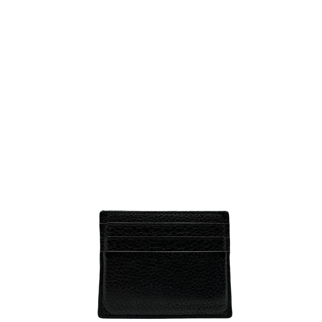 Portacarte Prada nera con parti metalliche argentate; impreziosito da iconico logo sul front. Completa di scatola, di lusso, originale, ottime condizioni, usato.