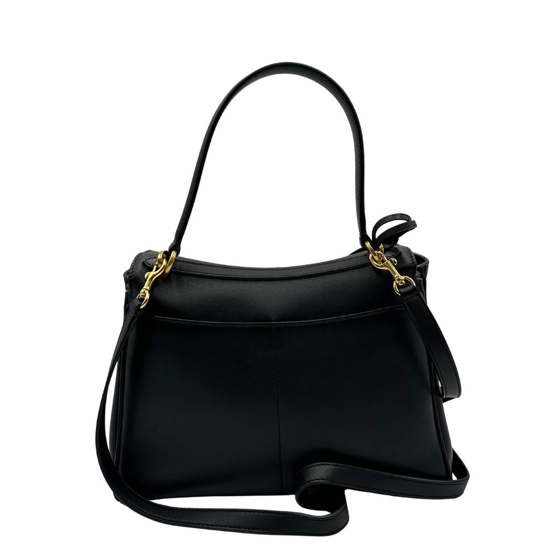 retro Borsa Balenciaga in pelle nera con parti metalliche dorate; munita di un manico singolo, una tracolla amovibile e una clochette portachiavi. Completa di dustbagm, di lusso, originale, ottime condizioni, usata. 