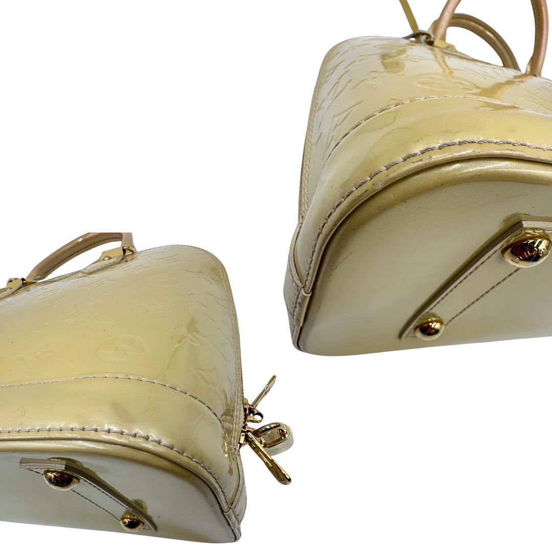 angoli Alma PM Louis Vuitton in pelle Vernis color noisette con parti metalliche dorate e doppi manici stondati; da portare a mano. Completa di dustbag, lucchetto e chiavi, di lusso, originale, ottime condizioni, usata. 