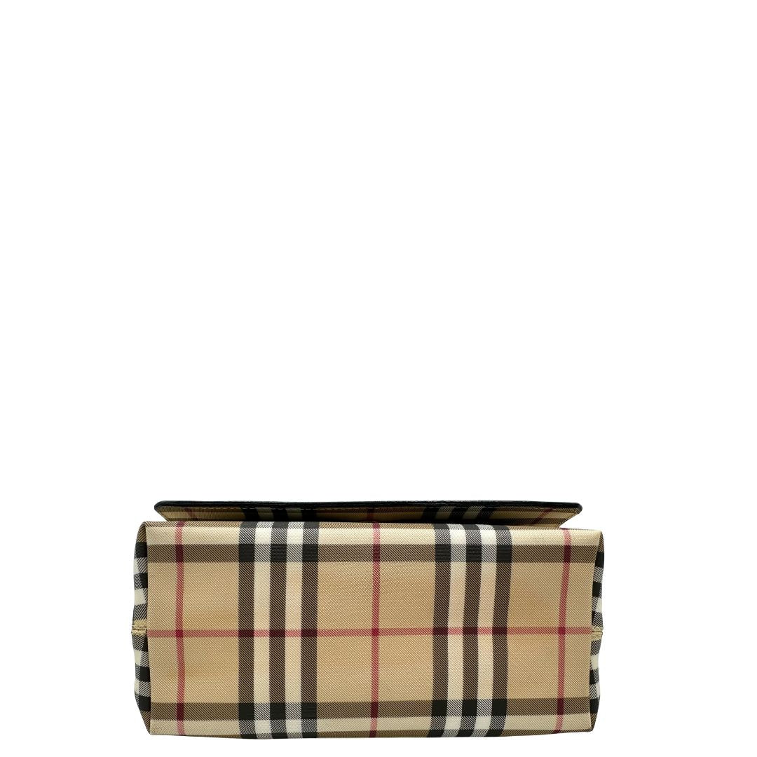 Base di una Borsa Burberry in canvas trama tartan beige con finiture in pelle nere e parti metalliche argentate; munita di doppi manici, indossabile a spalla o a tracolla. Originale, usata, di lusso, in ottime condizioni.