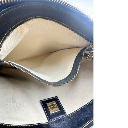 interno della Borsa Fendi in canvas trama scacchi sui toni del marrone con finiture in pelle e parti metalliche dorate; munita di una tracolla in tessuto regolabile, di lusso, originale, buone condizioni.  