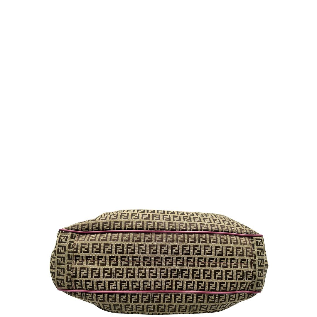 base Borsa Fendi in tessuto color tabacco trama Zucchino con finiture in pelle rosa e parti metalliche dorate; munita di un manico singolo, indossabile a spalla, di lusso, originale, ottime condizioni. 