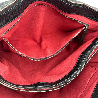 interni Borsa Zanellato Nina in pelle nera martellata con parti metalliche argentate; munita di una tracolla regolabile e amovibile e un manico singolo. Completa di dustbag, di lusso, originale, eccellenti condizoni