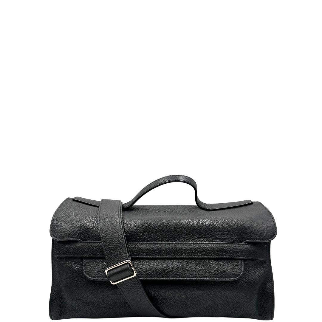 front Borsa Zanellato Nina in pelle nera martellata con parti metalliche argentate; munita di una tracolla regolabile e amovibile e un manico singolo. Completa di dustbag, di lusso, originale, eccellenti condizoni 