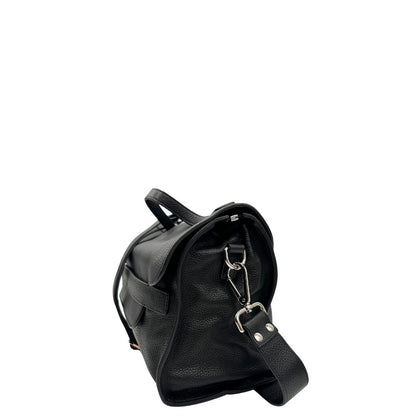 lato Borsa Zanellato Nina in pelle nera martellata con parti metalliche argentate; munita di una tracolla regolabile e amovibile e un manico singolo. Completa di dustbag, di lusso, originale, eccellenti condizoni 