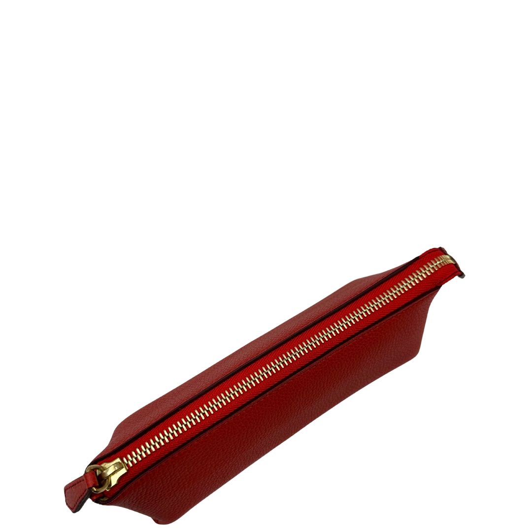 cerniera Pochette Burberry in pelle martellata rossa con parti metalliche dorate. Full set, di lusso, originale, ottime condizioni, usata. 