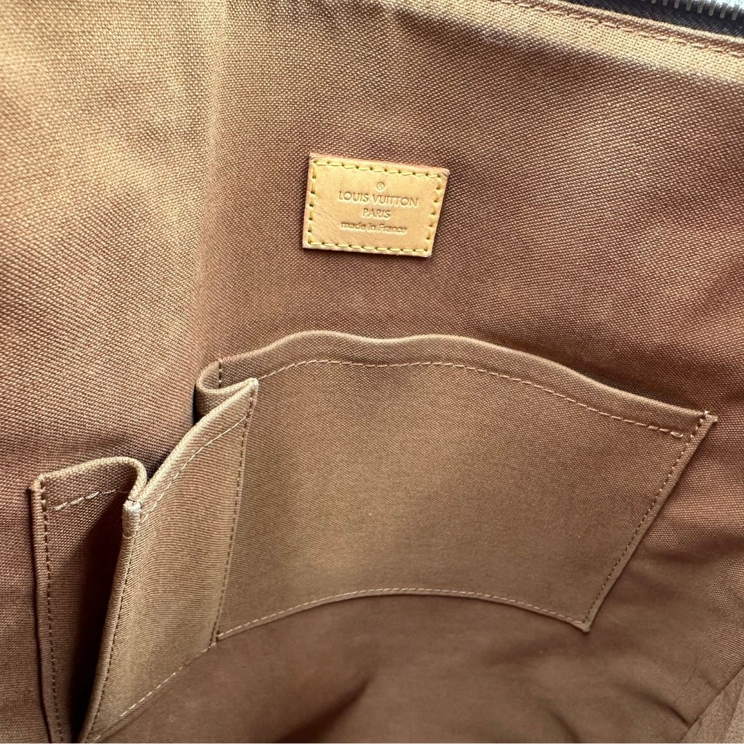 interno Borsa Louis Vuitton Métis in canvas marrone monogram con dettagli in vacchetta naturale e parti metalliche dorate. Munita di doppi manici e una tracolla regolabile e amovibile, di lusso, originale, ottime condizioni, usata, originale. 