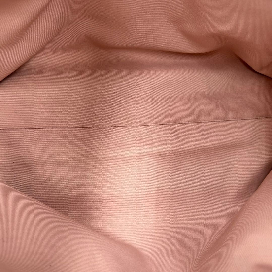 interno Borsa Louis Vuitton in canvas damier azur con finiture in vacchetta naturale e parti metalliche dorate; munita di un manico singolo, indossabile a spalla, di lusso, originale, ottime condizioni, usata. 