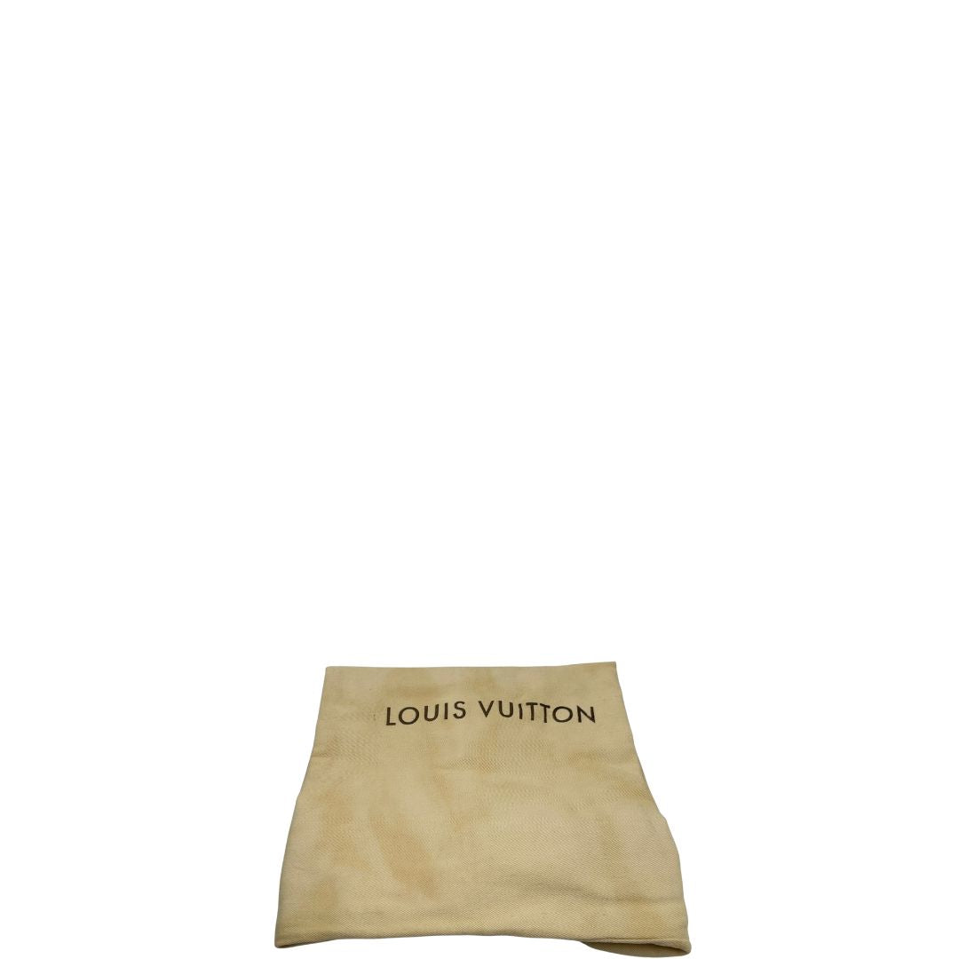 dustbag Borsa Louis Vuitton in canvas marrone monogram con finiture in vacchetta naturale e parti metalliche dorate; munita di doppi manici, indossabile a spalla. Completa di dustbag, di lusso, originale, ottime condizioni, usata.