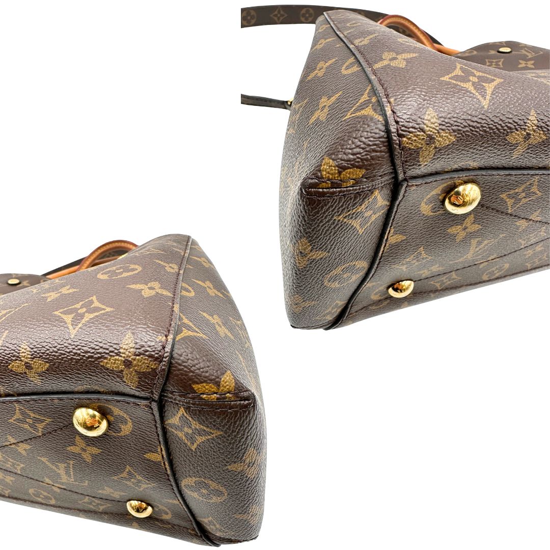 angoli  Borsa Louis Vuitton in canvas marrone monogram con finiture in vacchetta naturale e parti metalliche dorate; munita di doppi manici stondati, e una tracolla amovibile, di lusso, originale, ottime condizioni, usata. 