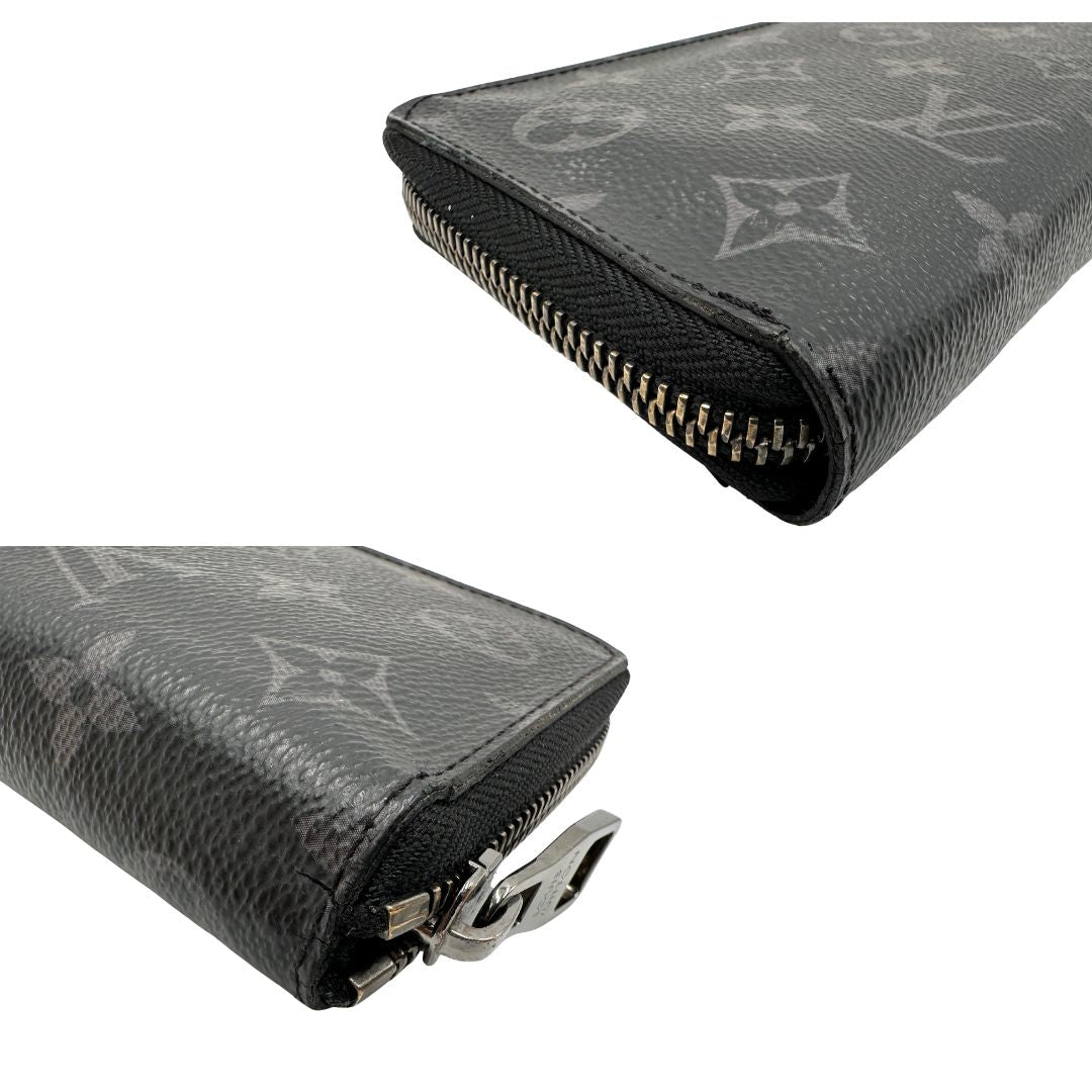 angoli  Portafoglio Louis Vuitton in canvas monogram eclipse nero con parti metalliche argentate. Full set, di lusso, originale, ottime condizioni. 
