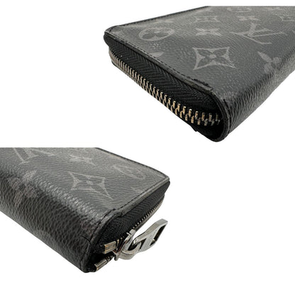 angoli  Portafoglio Louis Vuitton in canvas monogram eclipse nero con parti metalliche argentate. Full set, di lusso, originale, ottime condizioni. 