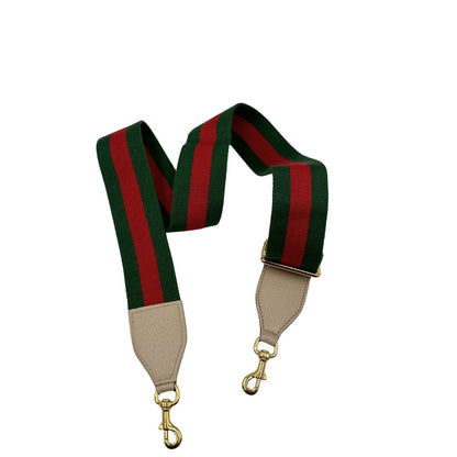  Tracolla Gucci in tessuto con iconica striscia web rossa e verde, rifinita con parti in pelle bianco avorio e parti metalliche dorate, di lusso, originale, eccellenti condizioni, usata