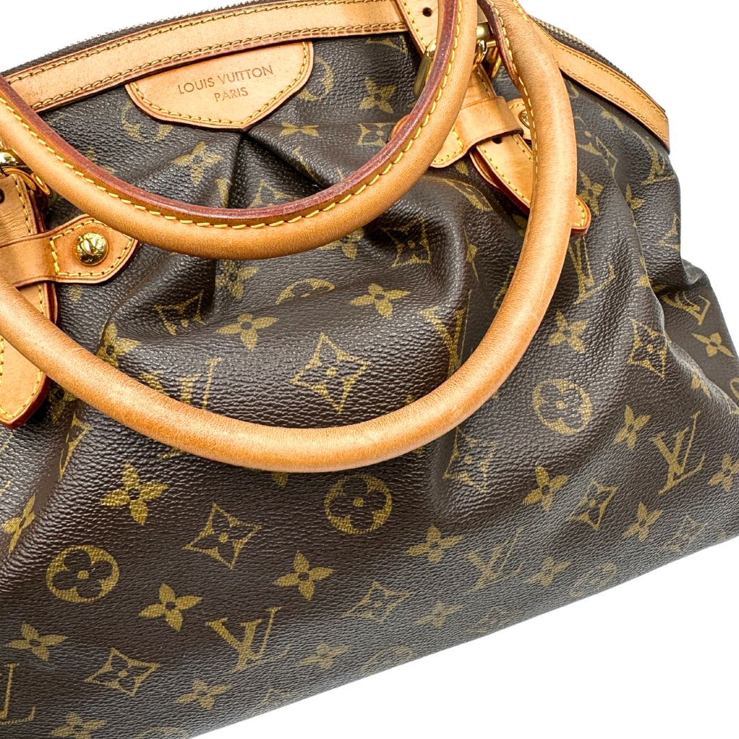 manici  Borsa Louis Vuitton in canvas marrone monogram con finiture in vacchetta naturale e parti metalliche dorate; munita di doppi manici regolabile, da portare a mano o a spalla. Dotata di dustbag, di lusso, originale, ottime condizioni, usata.