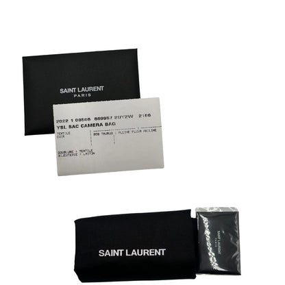 dustbag  Borsa Saint Laurent in canvas marrone con mini loghi Cassandre, parti metalliche dorate e finiture in pelle color cognac; munita di una tracolla leggermente regolabile. Completa di dustbag, di lusso, originale, eccellenti condizioni, usata. 