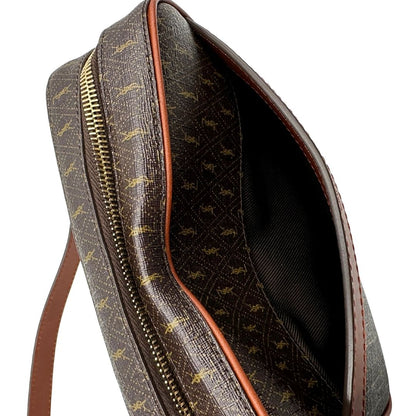 interno  Borsa Saint Laurent in canvas marrone con mini loghi Cassandre, parti metalliche dorate e finiture in pelle color cognac; munita di una tracolla leggermente regolabile. Completa di dustbag, di lusso, originale, eccellenti condizioni, usata. 