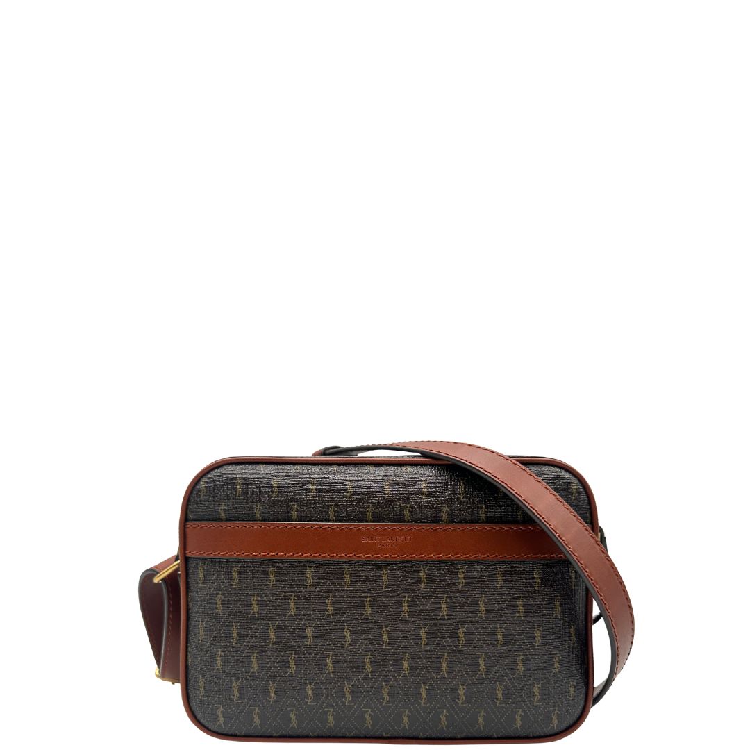 front  Borsa Saint Laurent in canvas marrone con mini loghi Cassandre, parti metalliche dorate e finiture in pelle color cognac; munita di una tracolla leggermente regolabile. Completa di dustbag, di lusso, originale, eccellenti condizioni, usata. 