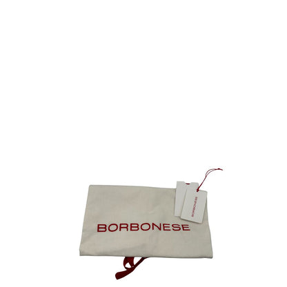 dustbag  Borsa Borbonese in pelle martellata rosa con parti metalliche dorate; munita di doppi manici e una tracolla amovibile. Completa di dustbag, di lusso, originale, usata.