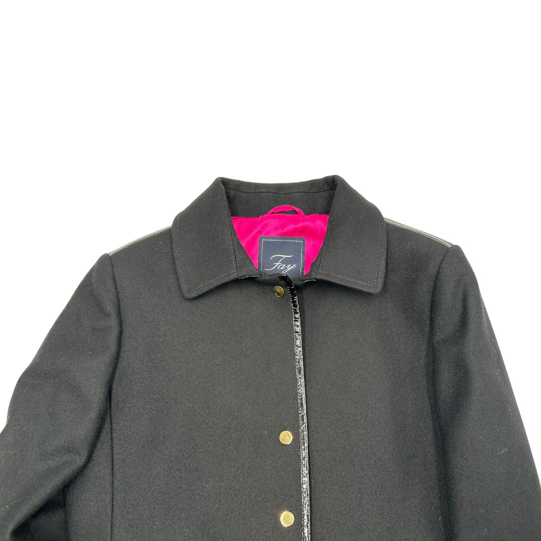  Cappotto Fay nero in 100% lana e dettagli metallici dorati, di lusso, originale, ottime condizioni.