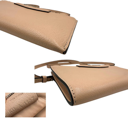 angoli  Borsa Givenchy in pelle rosa cipria; munita di una traccola amovibile e regolabile. Full set, di lusso, eccellenti condizioni, usata. 