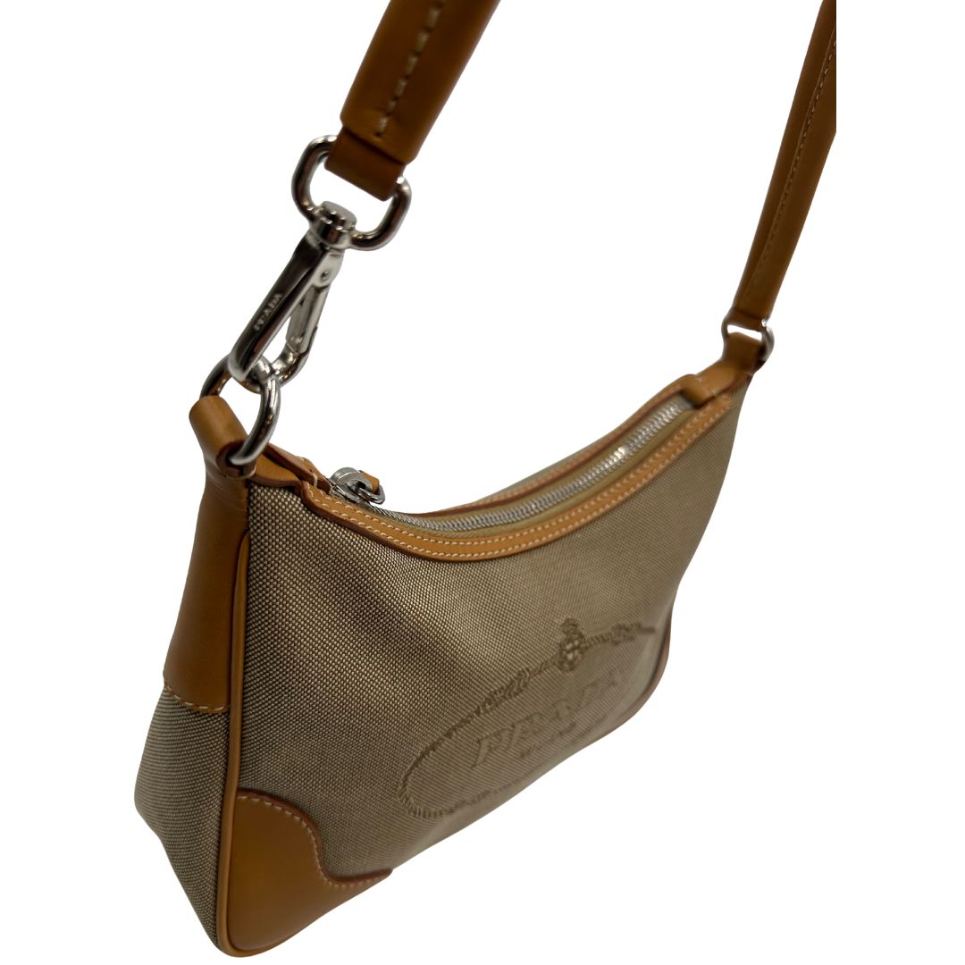 Borsa Prada in tessuto color corda con finiture in pelle marroni e parti metalliche argentate; munita di un manico singolo, di lusso, originale, ottime condizioni. 