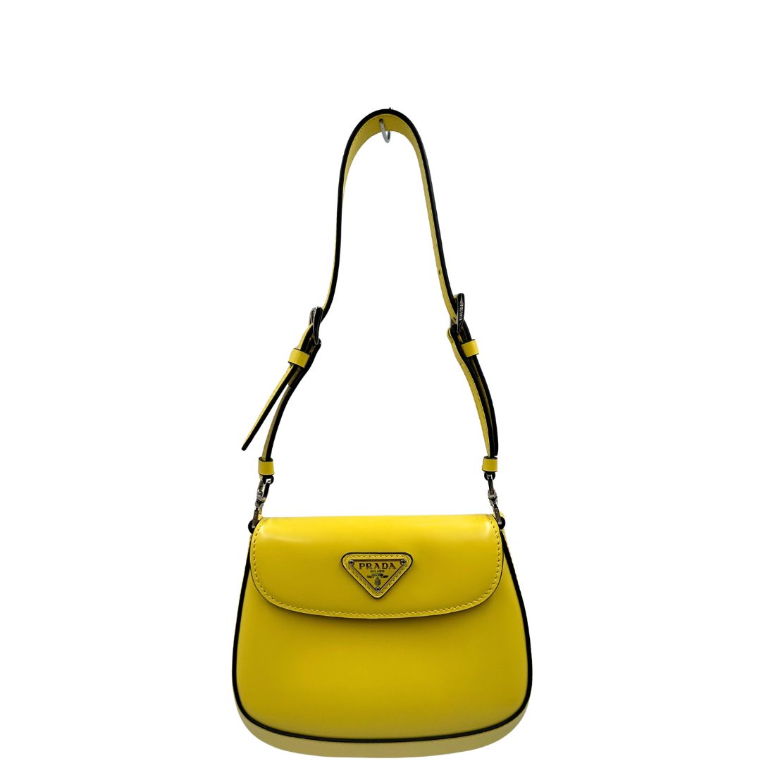 front  Mini bag Prada in pelle spazzolata con hardware argentato, di lusso, originale, eccellenti condizioni, usata. 