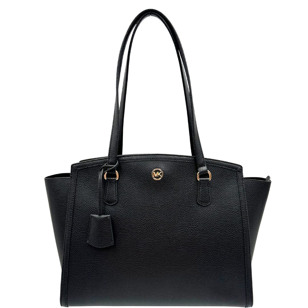 front  Borsa MK in pelle martellata nera con parti metalliche dorate; munita di doppi manici, indossabile a spalla, di lusso, originale, ottime condizioni, usata. 