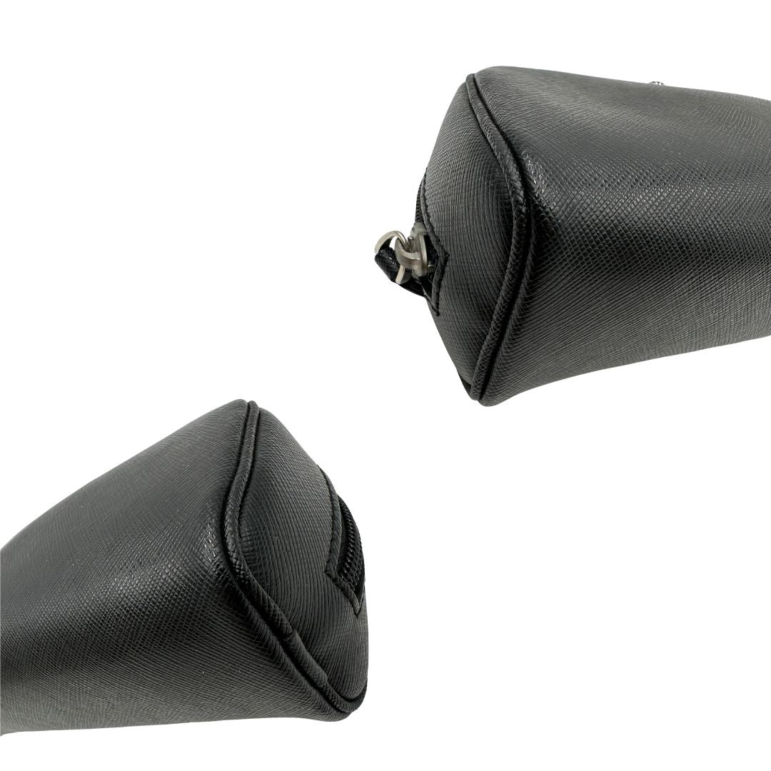 angoli  Pochette Montblanc in pelle saffiano nera, di lusso, originale, ottime condizioni, usata. 