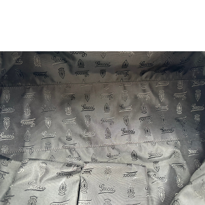 Interno di una Borsa Gucci in pelle bianco panna con metalleria in oro dorato e inserti in pelle avorio, munita di doppi manici in bamboo e tracolla amovibile. Completa di dutsbag. Originale, usata, di lusso, in ottime condizioni.