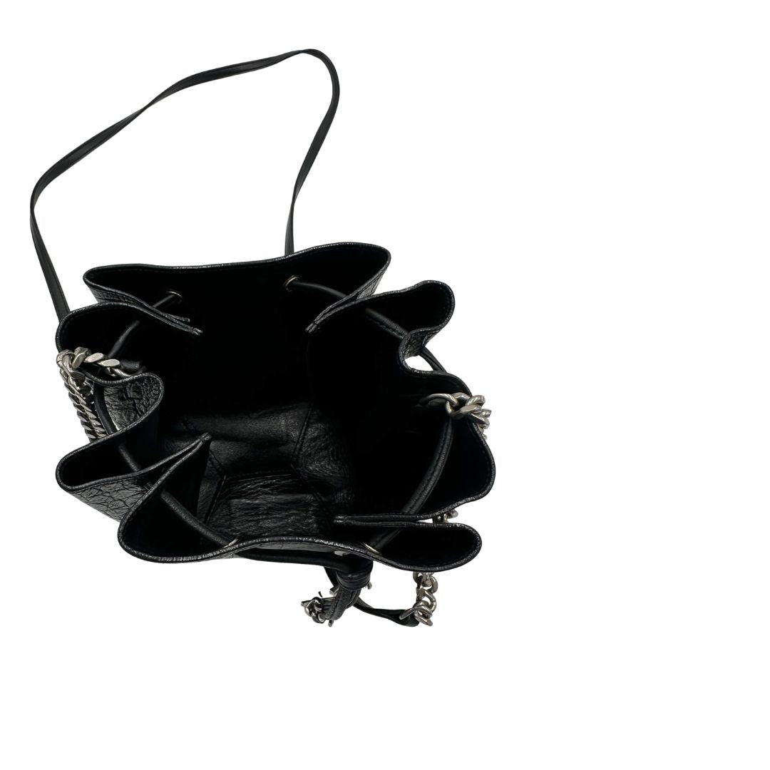 Secchiello ysl in pelle cocco nera con parti metalliche argentate, di lusso, originale, usata. 