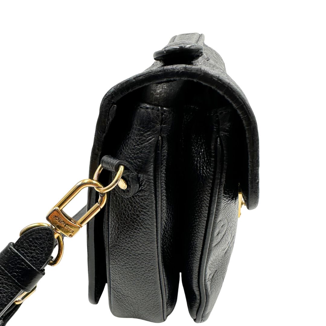 lato Louis Vuitton Mètis in pelle monogram empreinte con hardware dorato, di lusso, originale, ottime condizioni, usata. 