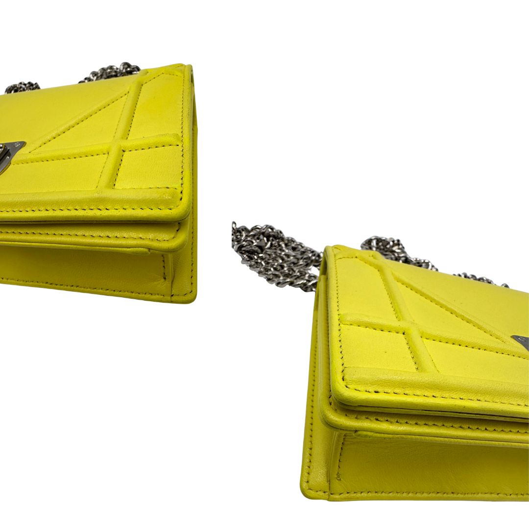 angoli Borsa dior in pelle gialla, di lusso, originale, ottime condizioni, usata. 