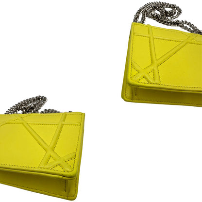 angoli Borsa dior in pelle gialla, di lusso, originale, ottime condizioni, usata. 