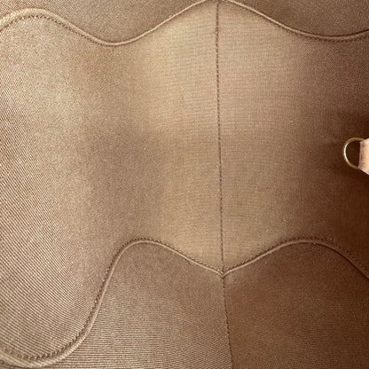 interno Borsa Louis Vuitton nella versione PM realizzata in tela monogram marrone con finiture in vacchetta naturale, di lusso, originale, usata, ottime condizioni. 