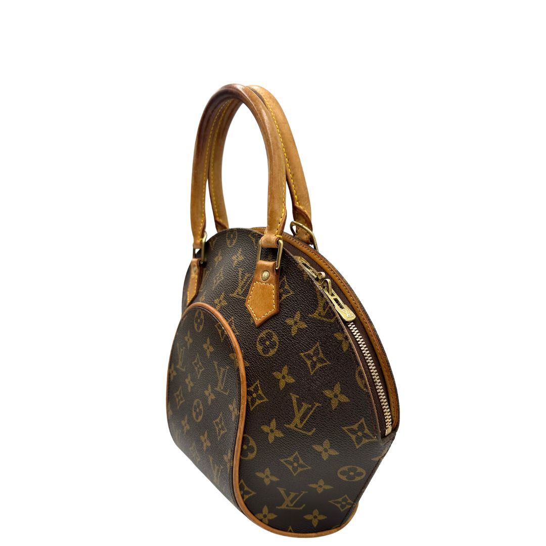 lato Borsa Louis Vuitton nella versione PM realizzata in tela monogram marrone con finiture in vacchetta naturale, di lusso, originale, usata, ottime condizioni. 