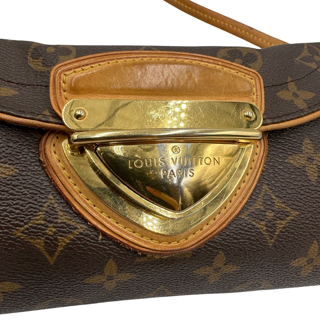  Borsa Beverly nella versione pochette realizzata in tela Monogram, di lusso, originale, ottime condizioni, usata. 