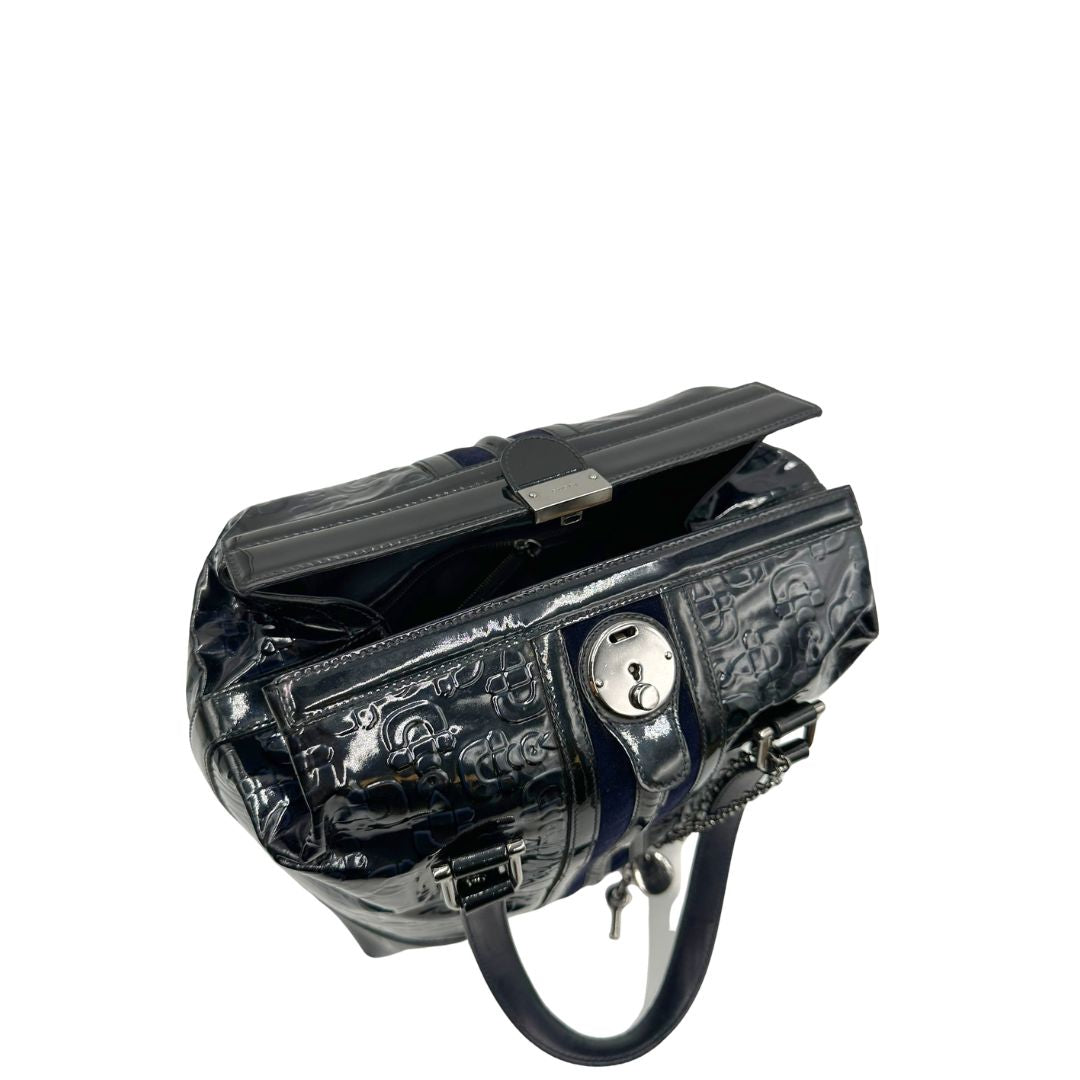 chiusura  Borsa Gucci compatta in pelle lucida con trama Horsebit, di lusso, originale, usata. 