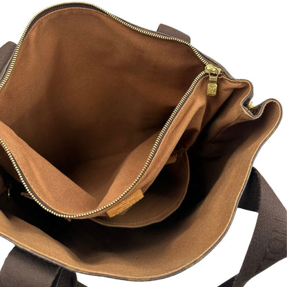 interno  Borsa Louis Vuitton realizzata in tela monogram marrone con finiture in vacchetta naturale e rifinita con parti in tessuto, di lusso, originale, ottime condizioni, usata. 