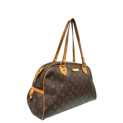 Lato destro, Borsa Louis Vuitton Montorgueil realizzata in tela Monogram con hardware dorato.