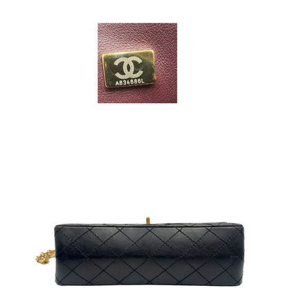base Borsa Chanel 2.55 in pelle invecchiata nera con hardware dorato, di lusso, originale, ottime condizioni. 