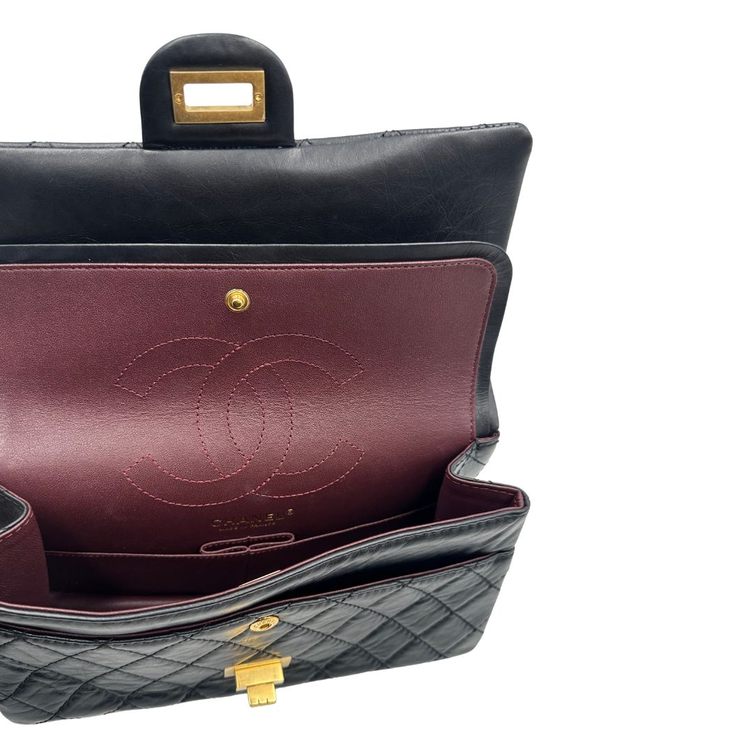 interno Borsa Chanel 2.55 in pelle invecchiata nera con hardware dorato, di lusso, originale, ottime condizioni. 
